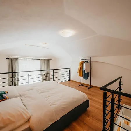 Live And Work In The Heart Of Prague! * Praga