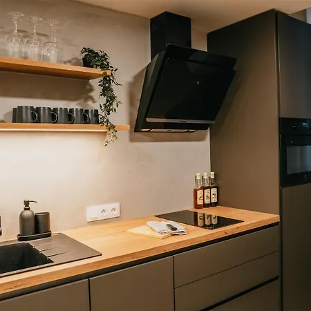 Live And Work In The Heart Of Prague! * Prag